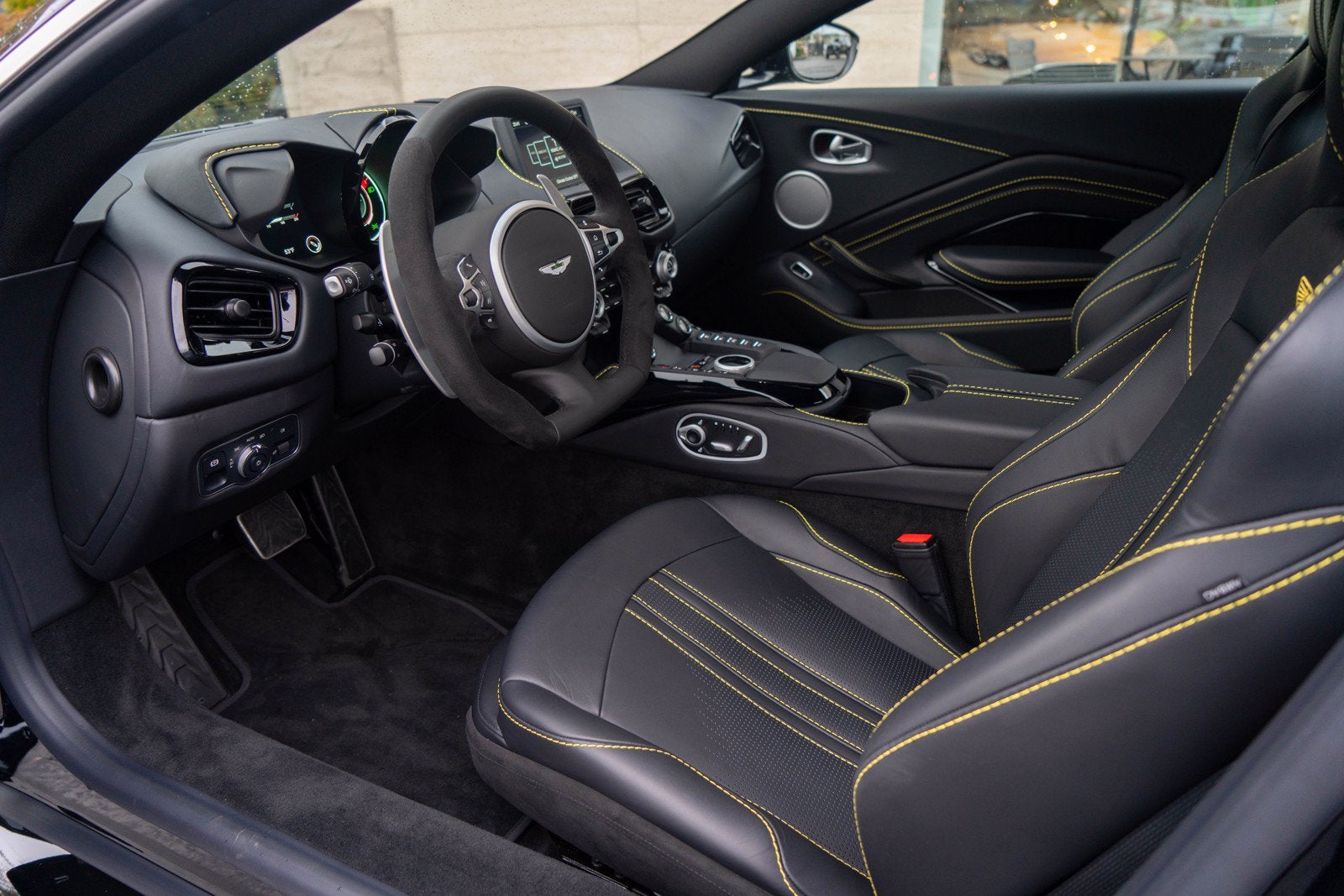 aston martin vantage 2023 SCFSMGAW6PGN07626 image